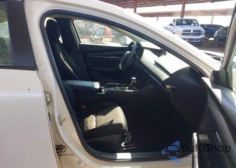 2020 Mazda Mazda3 from USA, damaged, VIN 3MZBPABL0LM139240